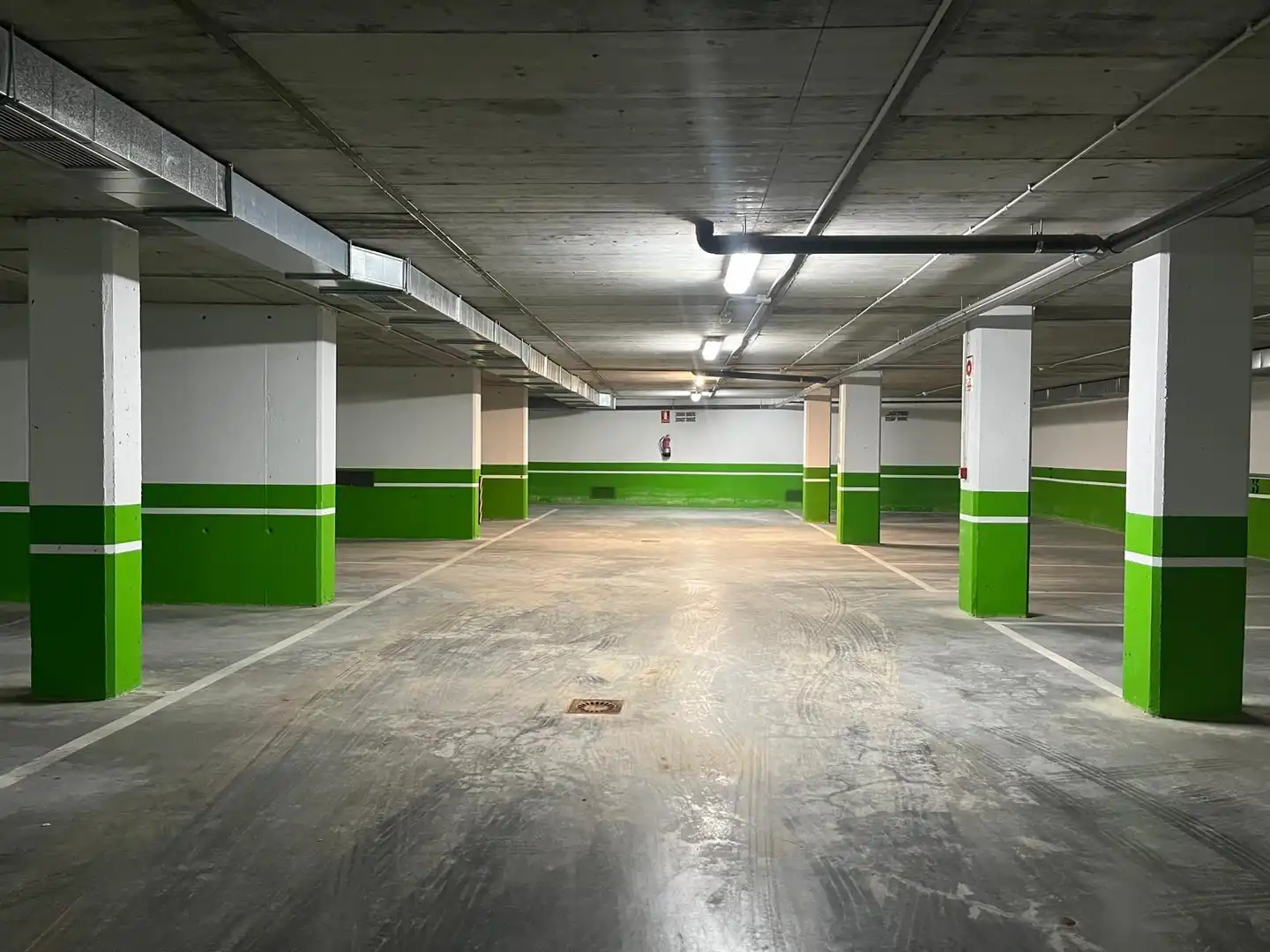 Parkplatz von Wohnung zur Miete in Burgos mit Heizung und Balkon