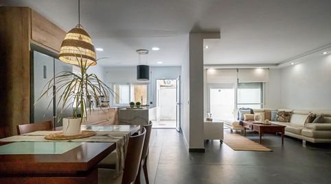 Foto 2 de Casa adosada en venta en Calle del Conde Duque de Olivares, Olivares, Sevilla