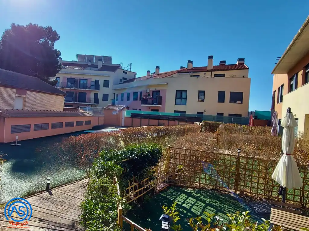 Flat for rent in Calle Ramón y Cajal, 29, Cadrete