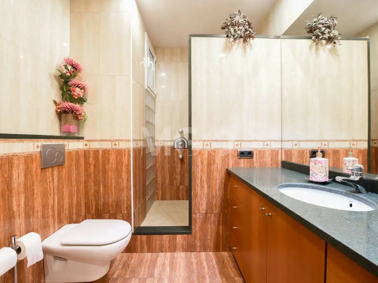 Flat with terrace for sale in Calle Montesquiu, imagen 28