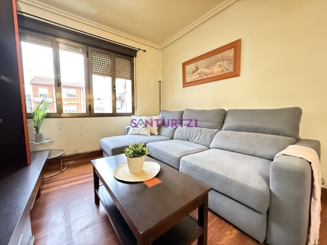 Living room of Flat for sale in Santurtzi   with Furnished