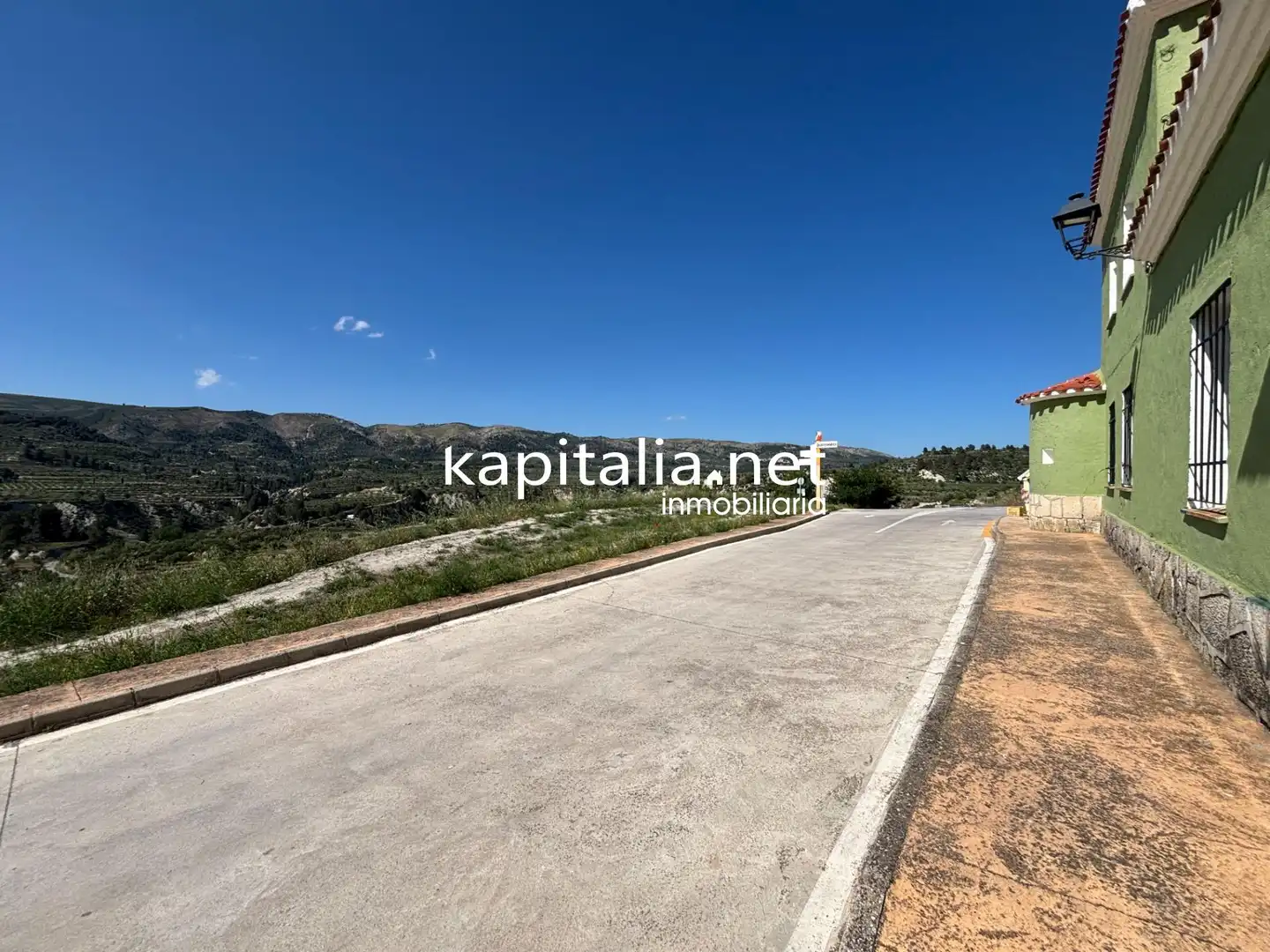 Finca rústica en venda en Quatretondeta amb Jardí privat