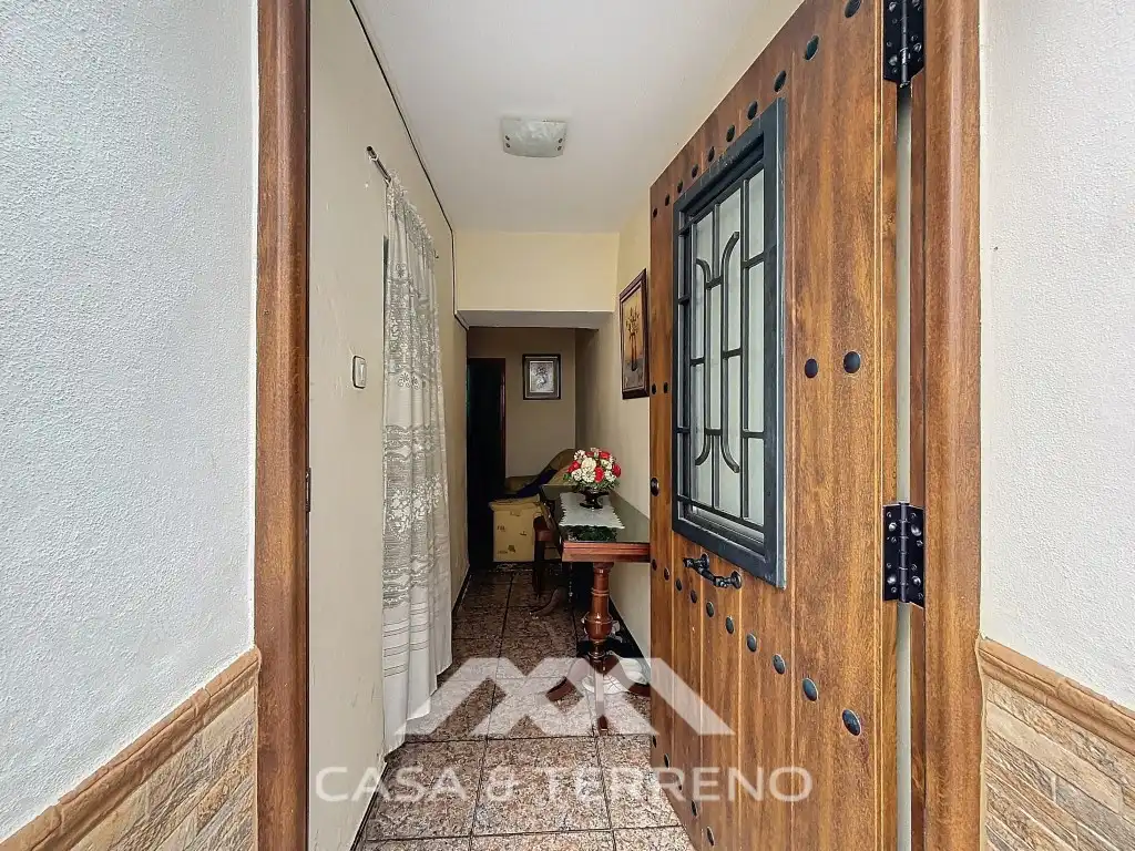Houses for sale in Sayalonga  with Furnished, Oven and Washing machine