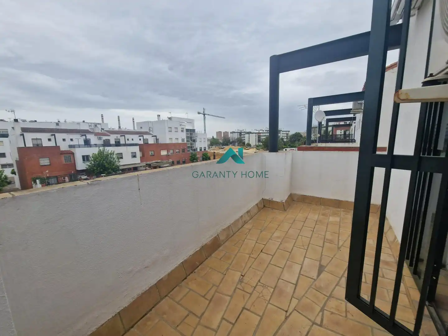 Terrasse von Einfamilien-Reihenhaus zum Verkauf in Jerez de la Frontera mit Klimaanlage und Terrasse