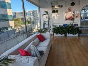 Office to rent in La Moraleja  with Air Conditioner