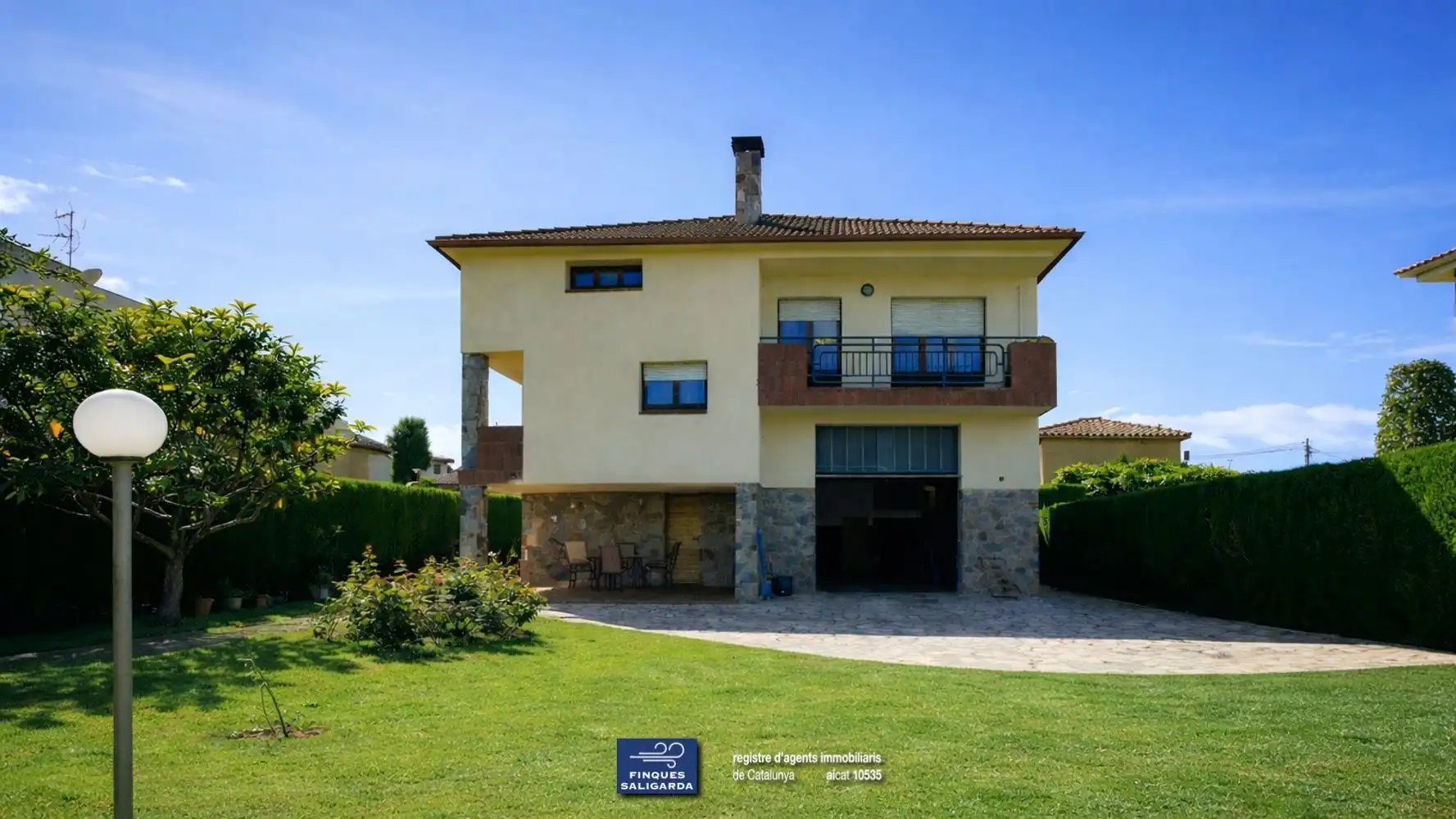 Vista exterior de Casa o chalet en venta en Canovelles con Aire acondicionado, Calefacción y Terraza