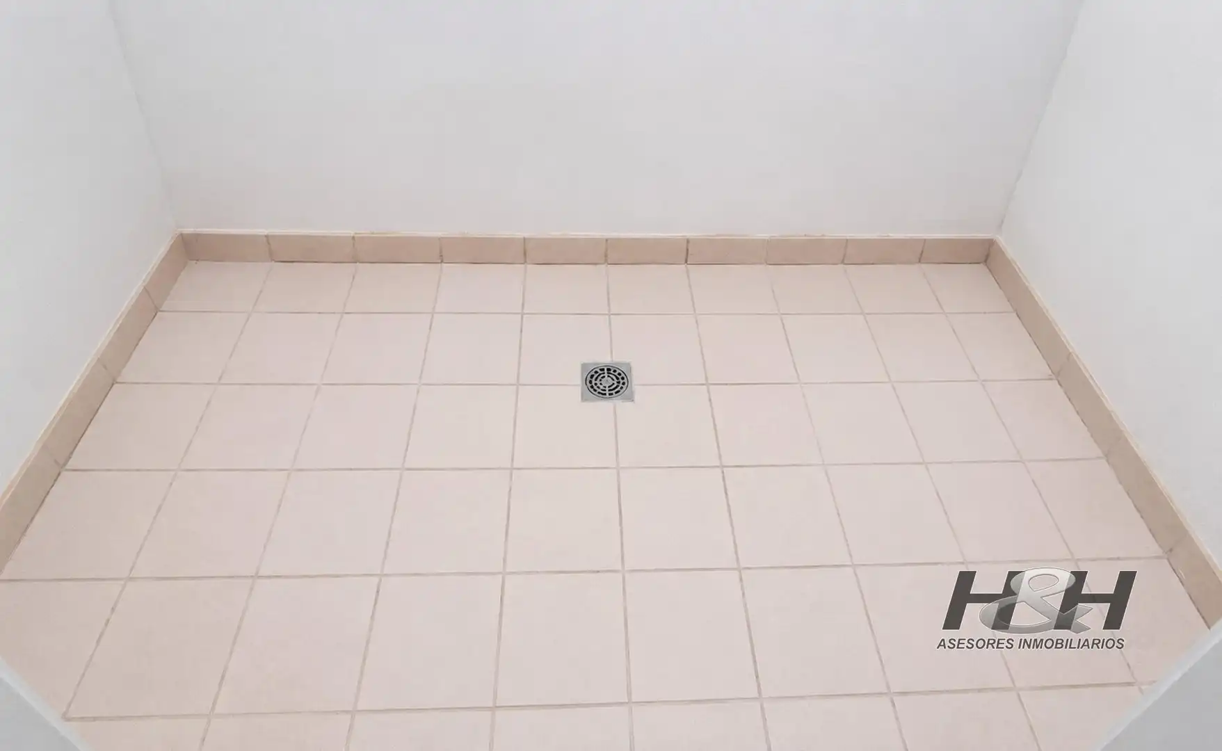 Baño de Piso en venta en Benaguasil con Aire acondicionado, Calefacción y Terraza