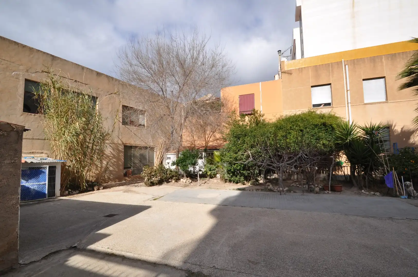 Casa adosada en venda a Petrer