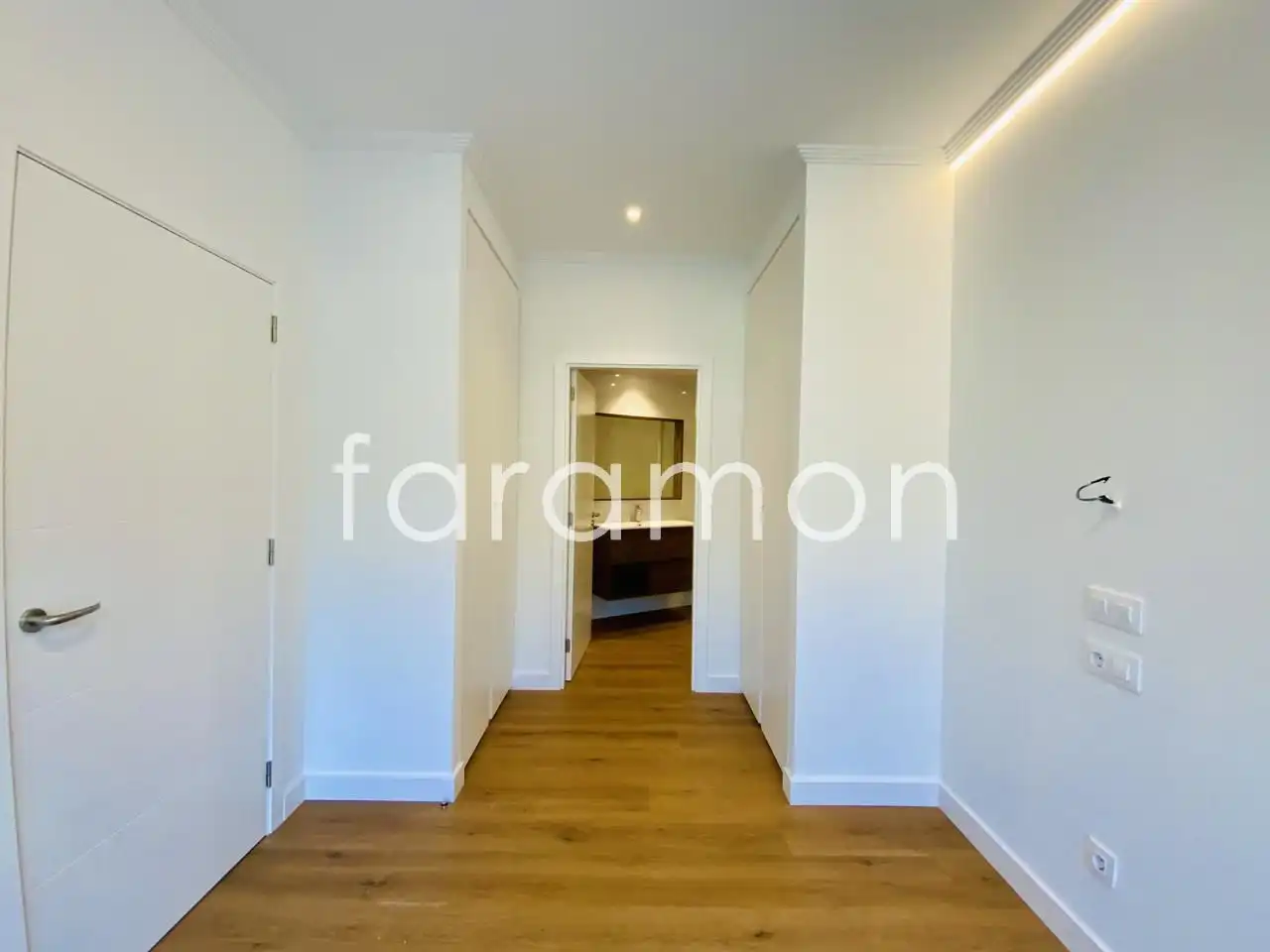 Piso en venta en Sanxenxo con Terraza, Trastero y Internet