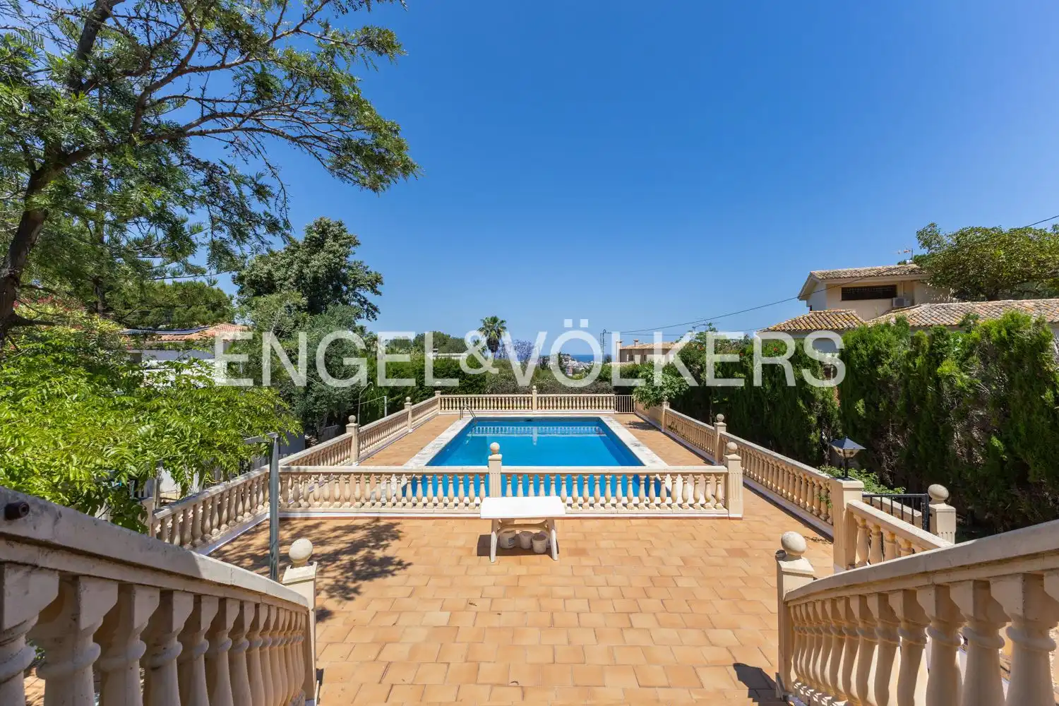 Piscina de Casa o chalet en venta en Dénia con Aire acondicionado, Calefacción y Jardín privado