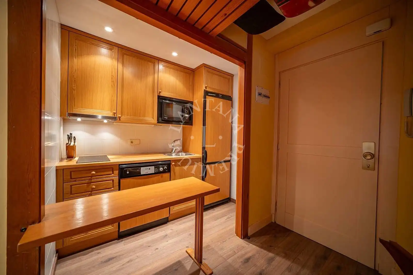 Kitchen of Flat for sale in Naut Aran  with Heating, Parquet flooring and Storage room