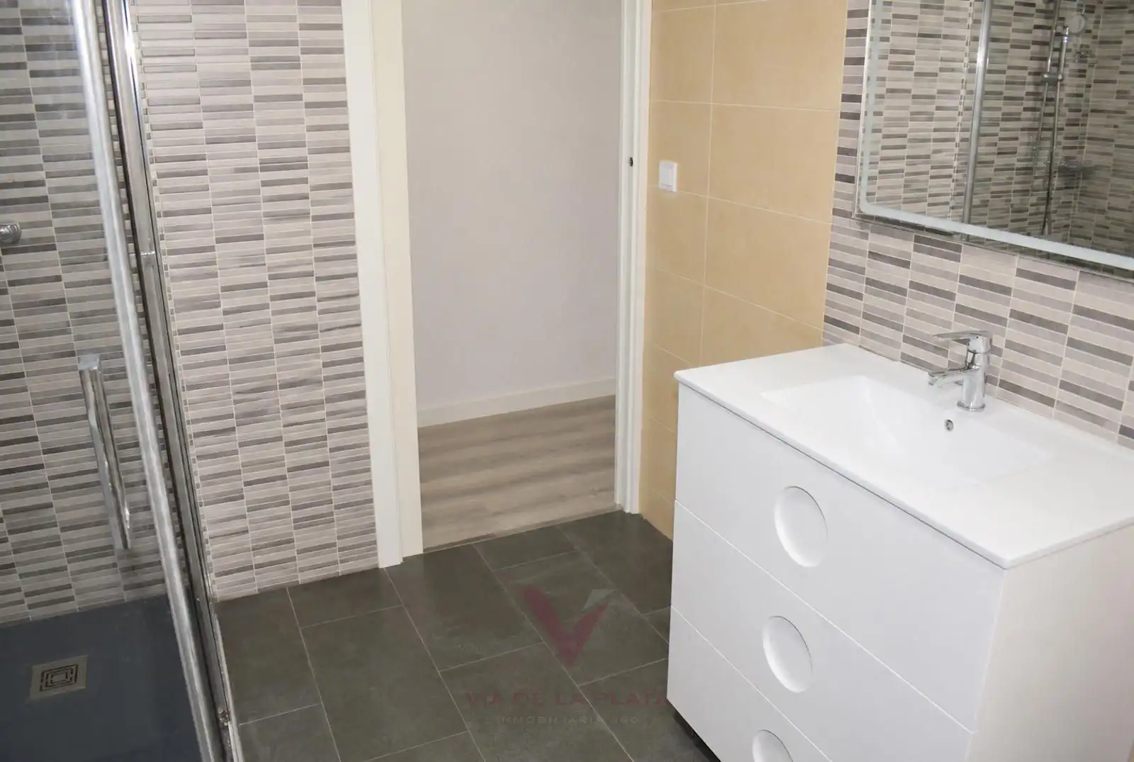 Bathroom of Flat for sale in Cabrerizos  with Heating, Furnished and Oven