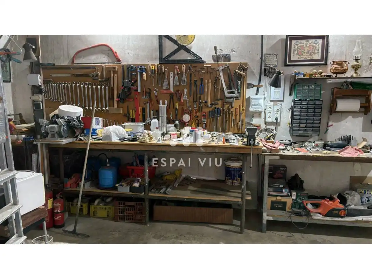 Nau industrial en venda en Ripollet