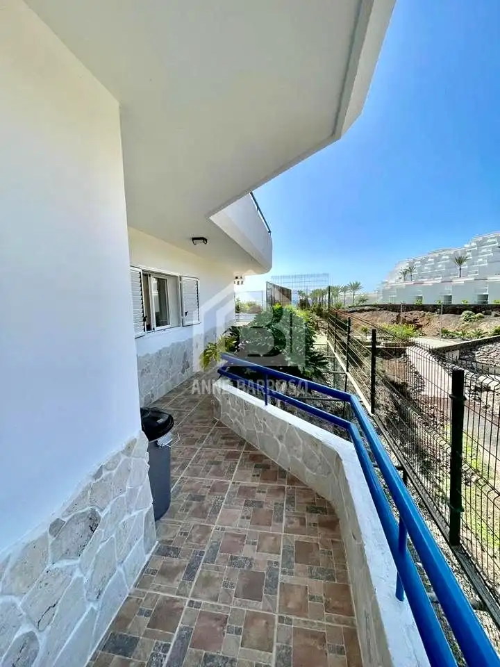 Vista exterior de Planta baja de alquiler en Adeje