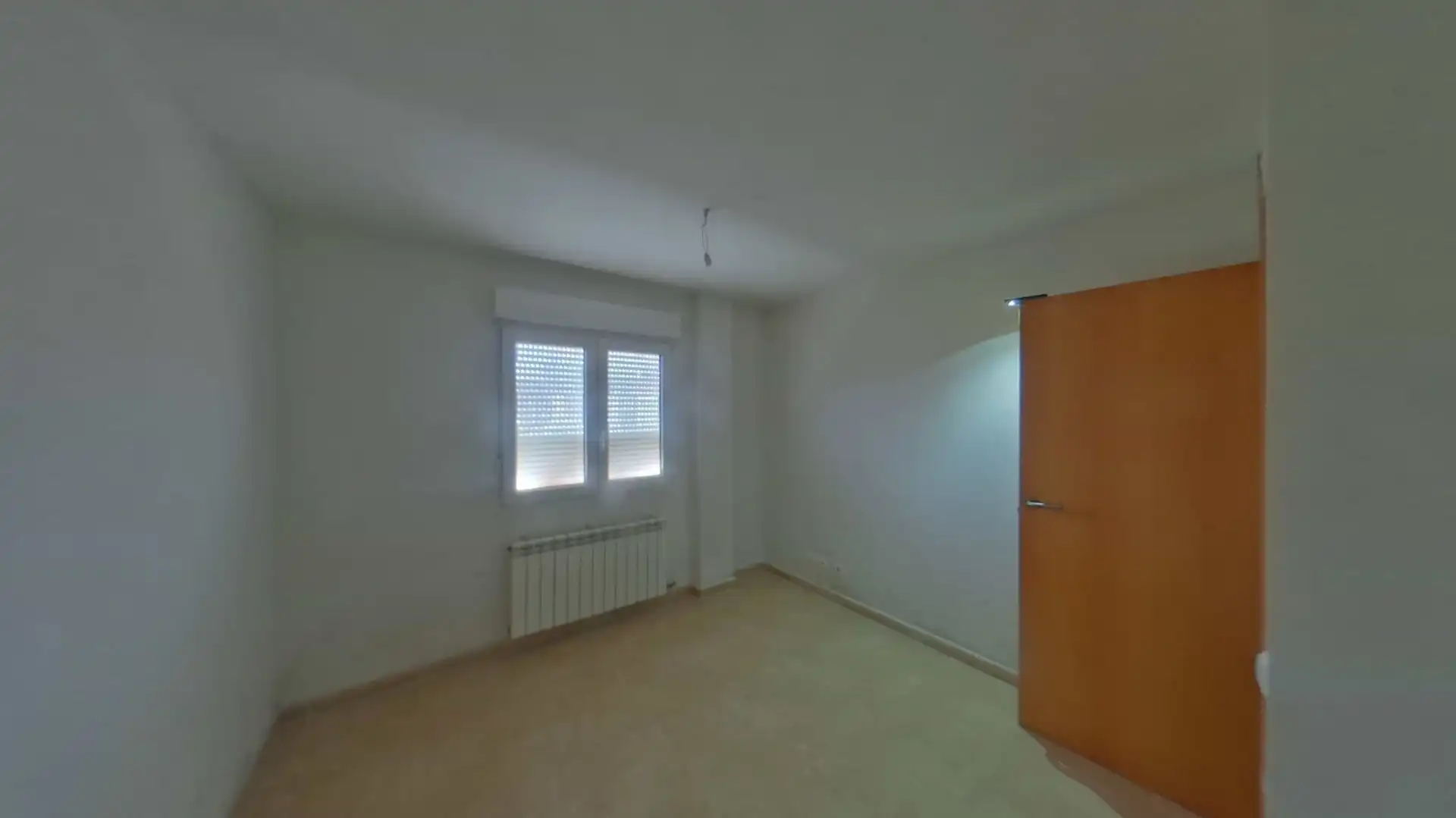 Dormitori de Casa adosada en venda en Villaverde de Medina amb Terrassa