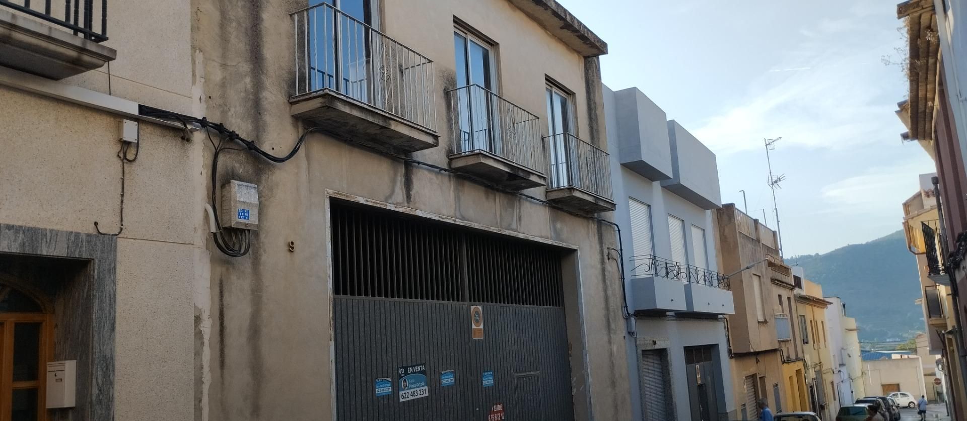 Vista exterior de Nau industrial en venda en Pego