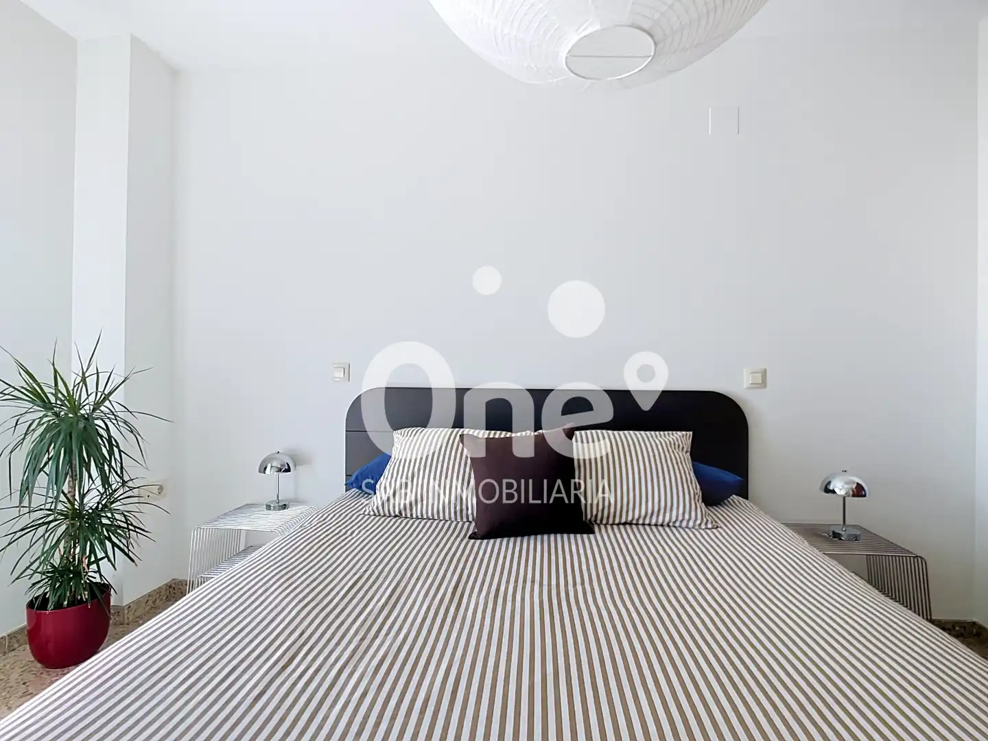 Habitación de Piso en venta en La Pobla de Vallbona con Aire acondicionado, Trastero y Horno