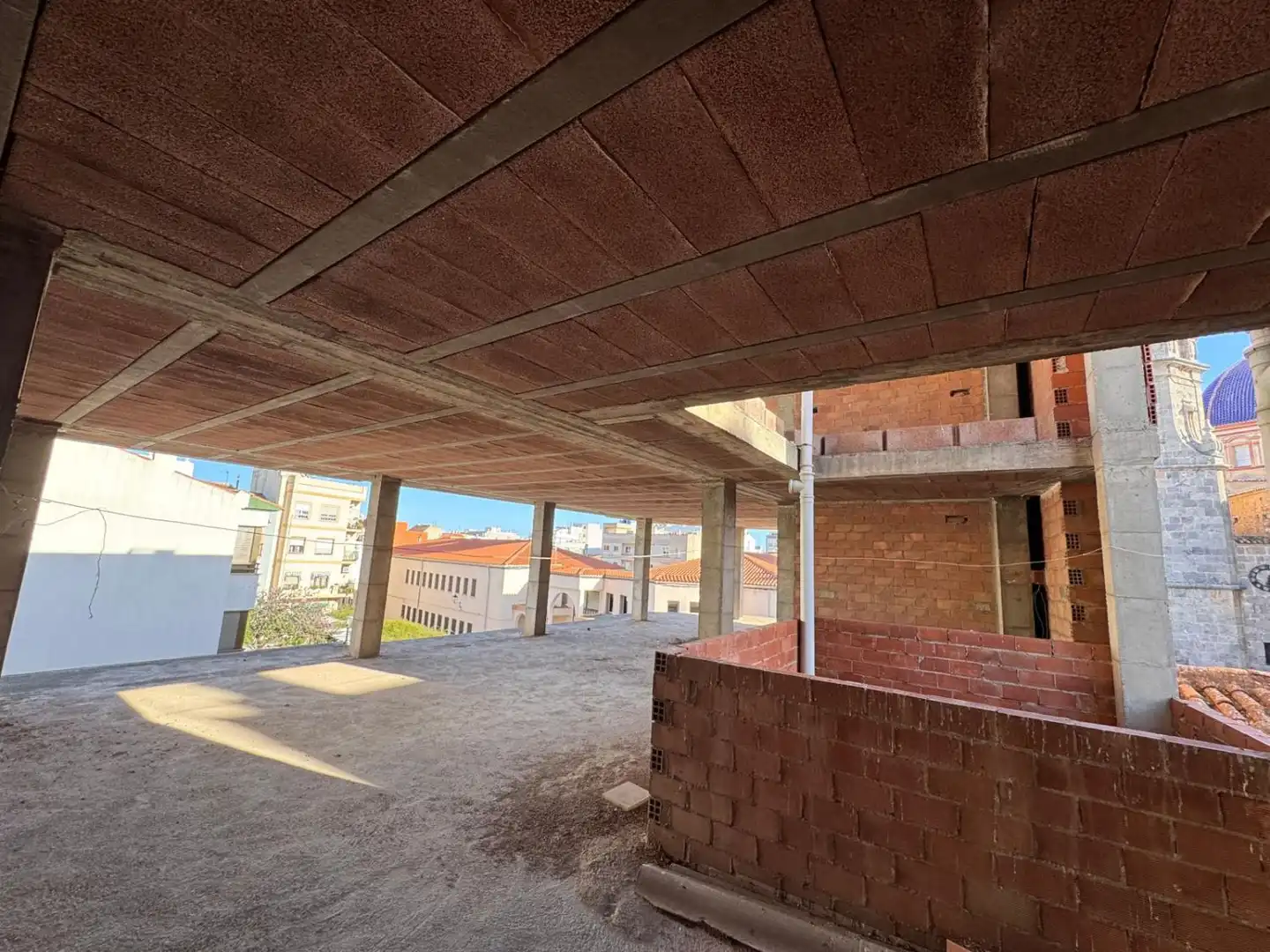 Vista exterior de Edifici en venda en La Vall d'Uixó