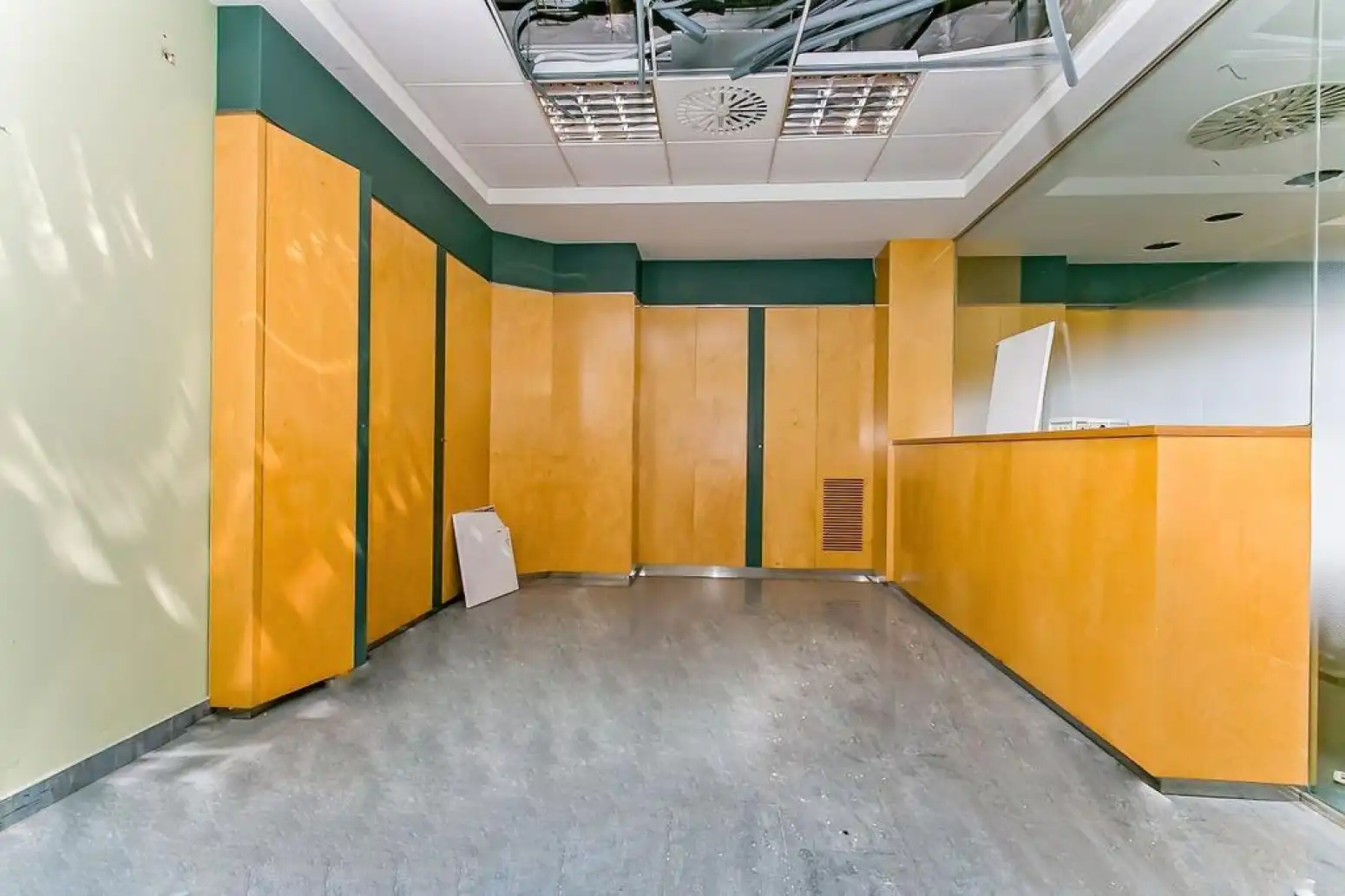 Business premises for sale in Vilanova i la Geltrú - Pare Garí, imagen 11