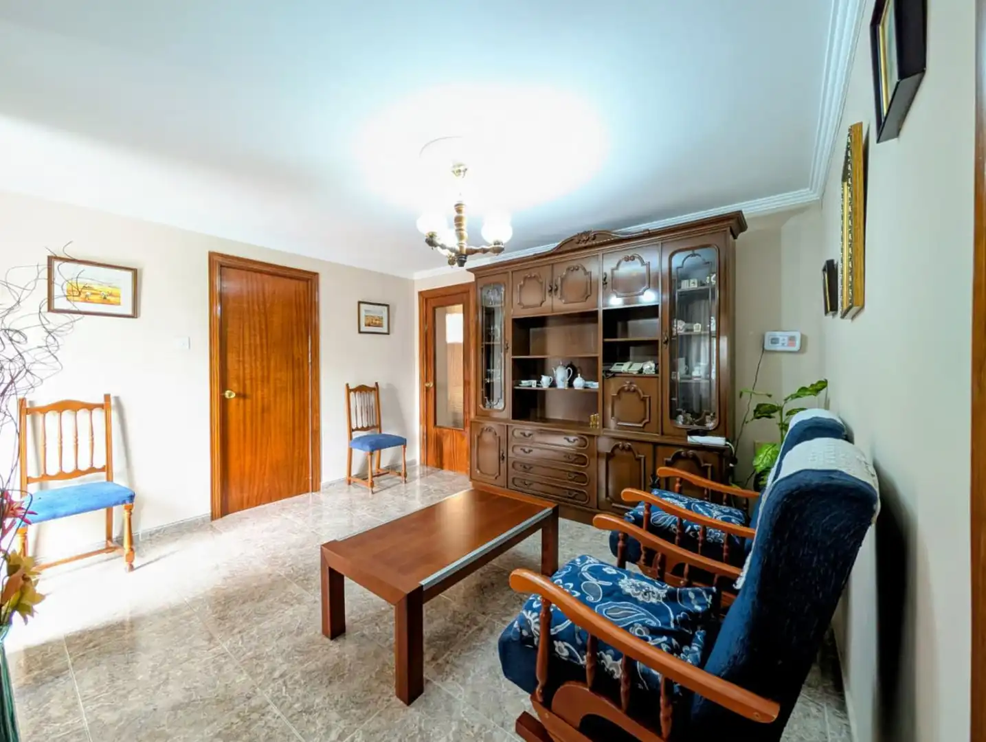 Sala d'estar de Casa o xalet en venda en Loja amb Aire condicionat, Terrassa i Traster