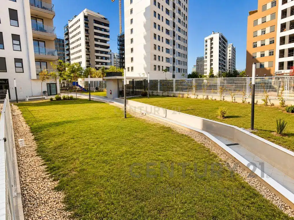 Vista exterior de Apartament de lloguer en Valencia amb Aire condicionat, Jardí privat i Forn