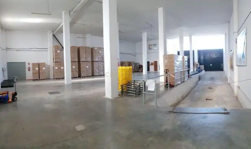 Fabrikhallen zum Verkauf in Salobreña