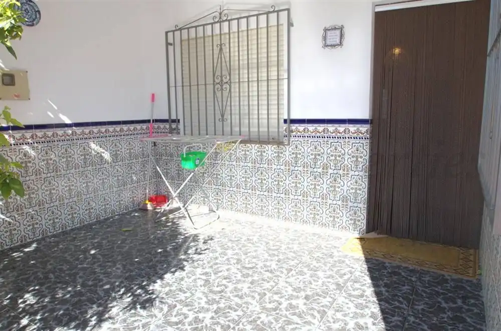 Casa con jardín en venta en Sayalonga, imagen 8