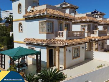 Casa en venta en Nueva Torrevieja - Aguas Nuevas