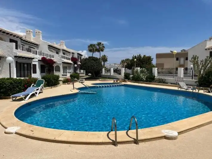 Piscina de Ático en venta en Orihuela