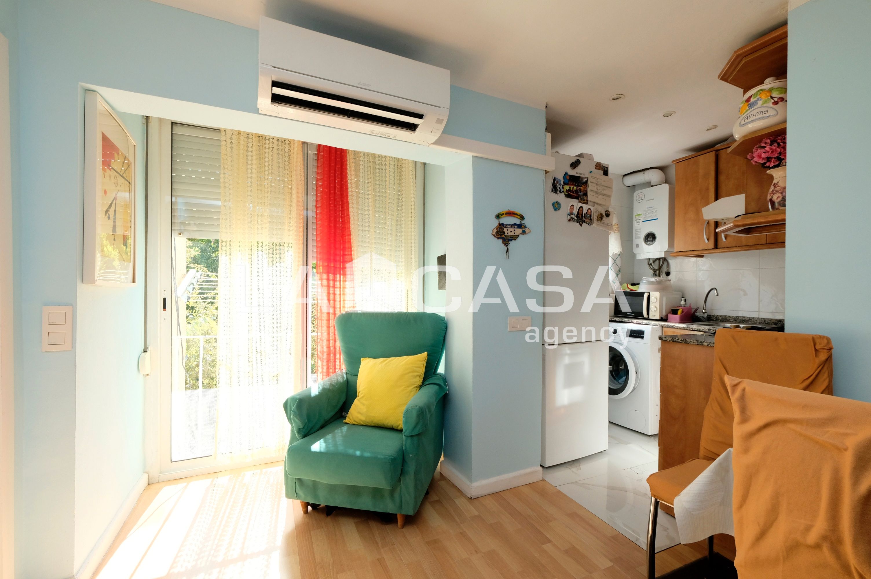 Bedroom of Flat for sale in  Barcelona Capital  with Heating