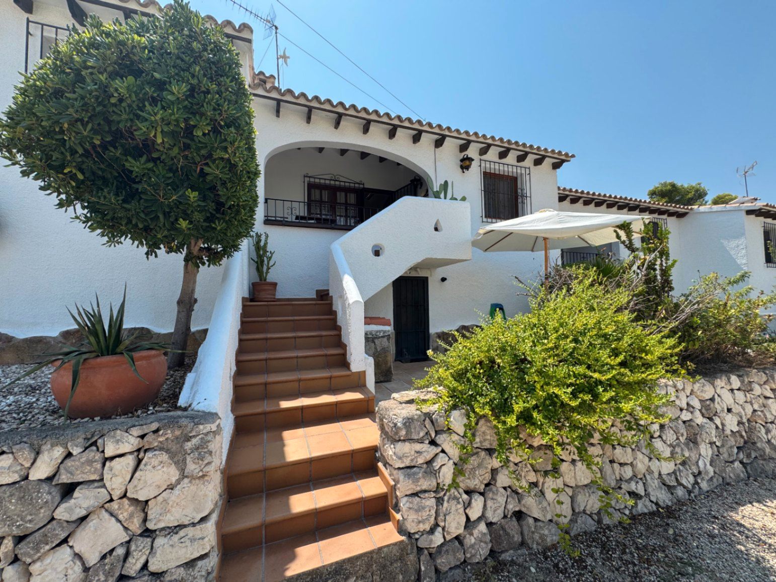 Vista exterior de Casa o chalet en venta en Moraira con Aire acondicionado, Calefacción y Terraza