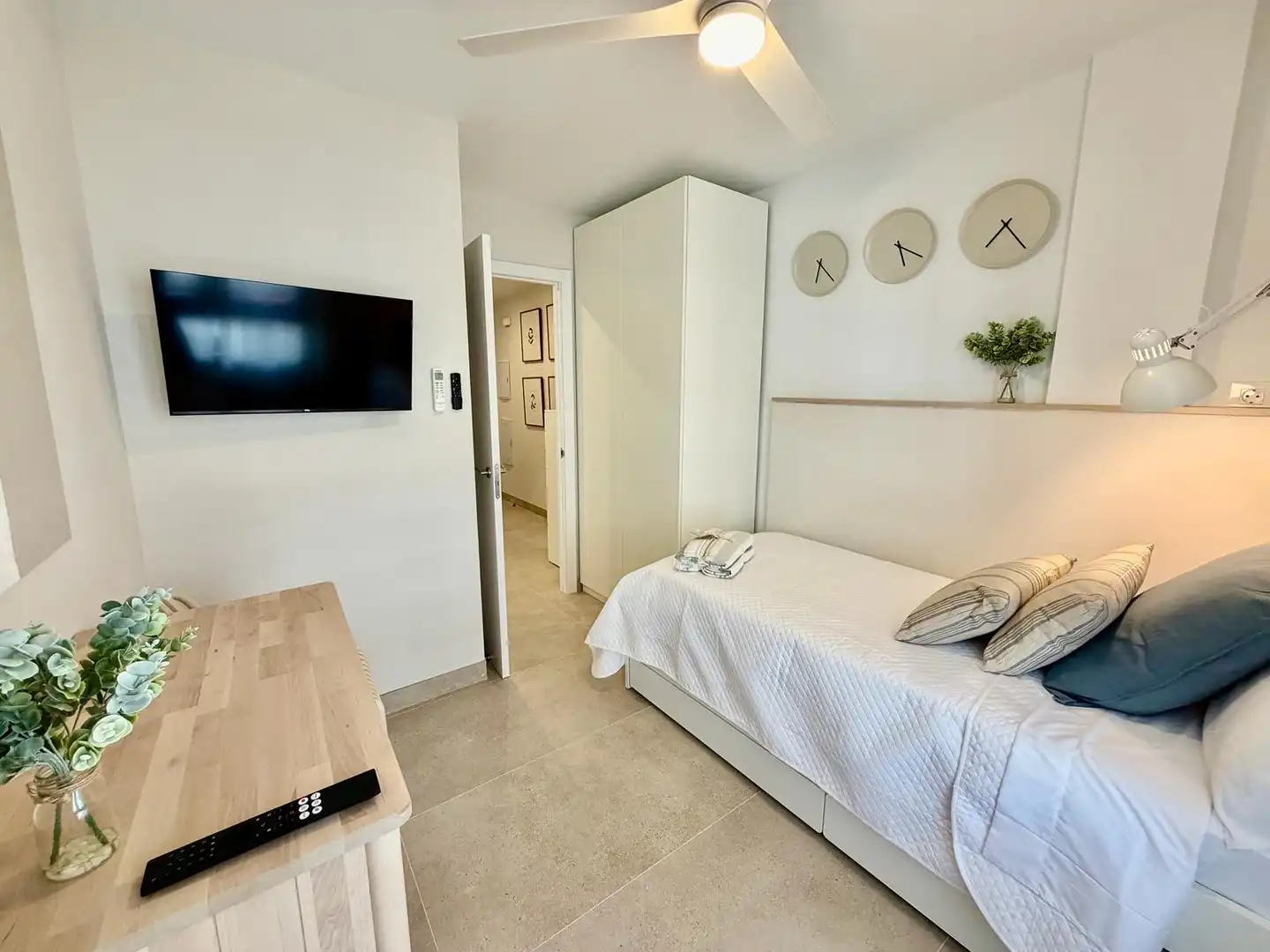 Bedroom of Flat for rent in Almuñécar  with Air Conditioner, Heating and Terrace