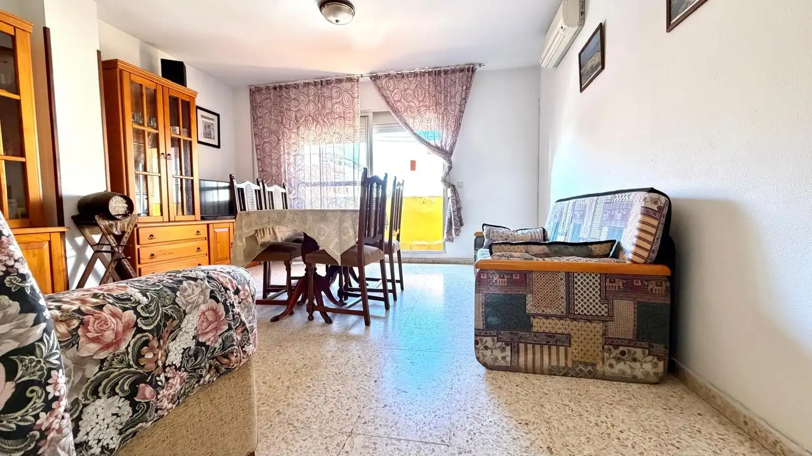 Wohnzimmer von Wohnung zum Verkauf in El Puerto de Santa María mit Klimaanlage und Terrasse