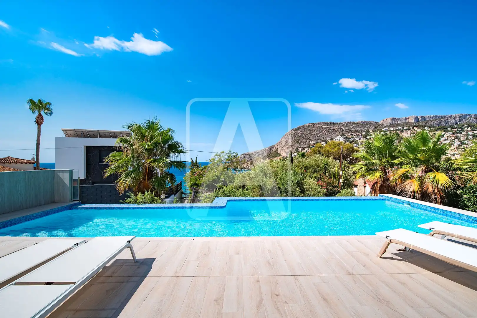 Piscina de Casa o xalet en venda en Calpe / Calp amb Aire condicionat, Jardí privat i Terrassa