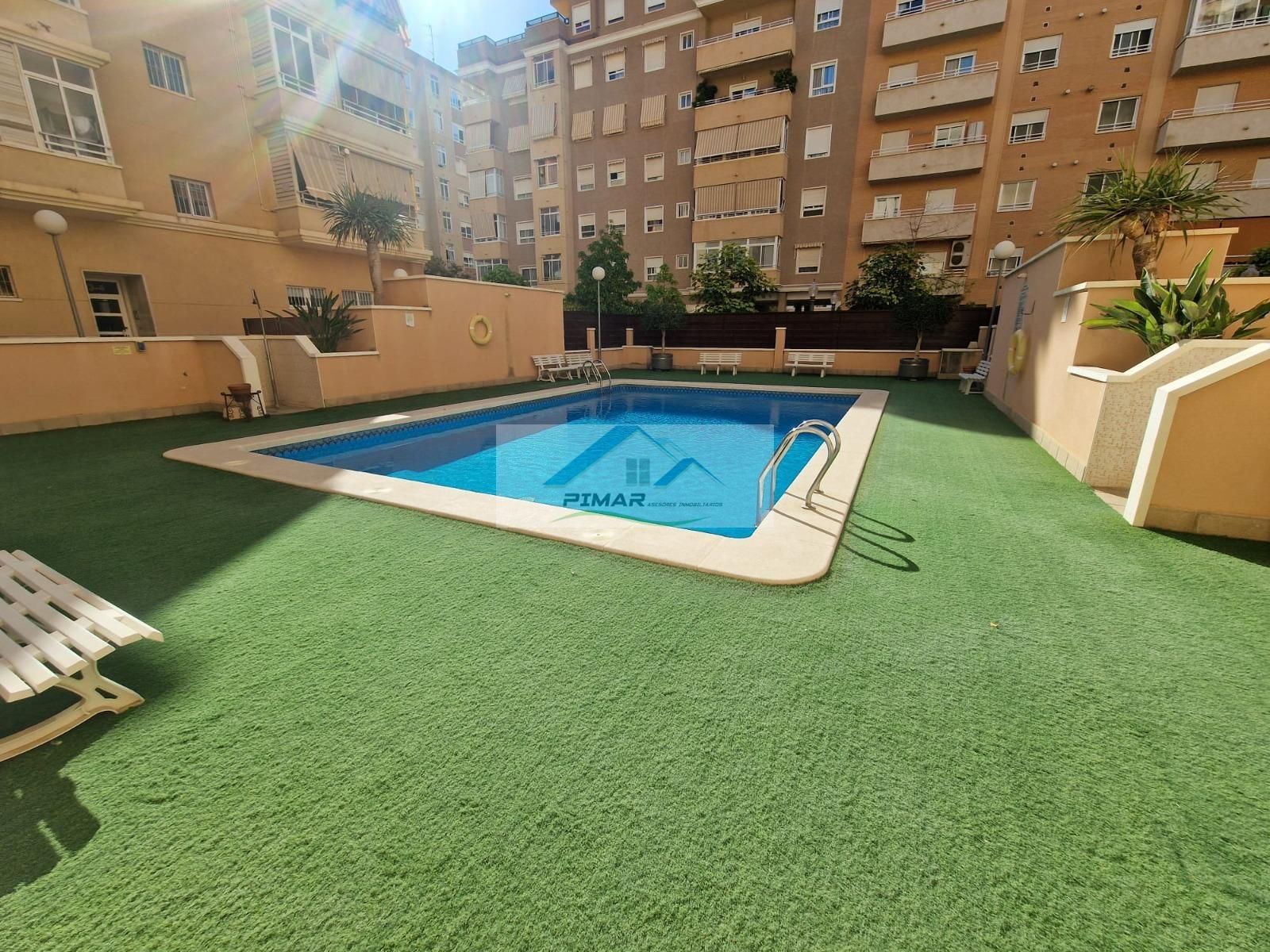 Ático de alquiler en Ciutat Universitària, Elche ciudad