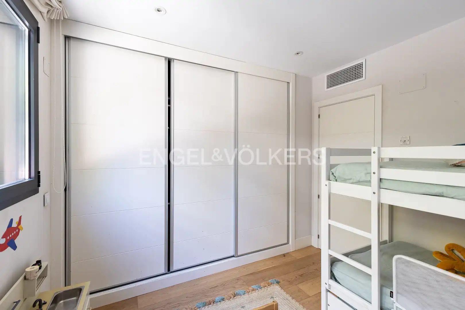 Bedroom of Apartments for sale in Alcobendas  with Air Conditioner, Heating and Private garden
