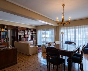 Living room of Flat for sale in  Madrid Capital  with Air Conditioner, Heating and Private garden