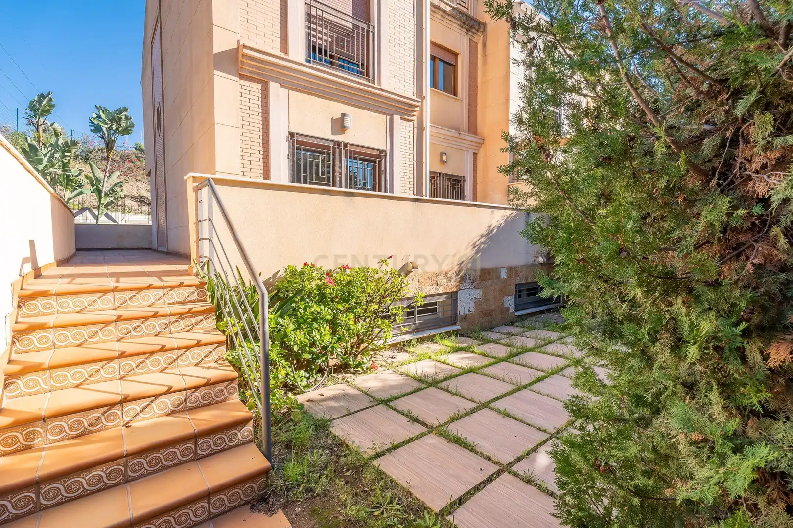 Exterior view of Houses for sale in Málaga  with Air Conditioner, Private garden and Storage room