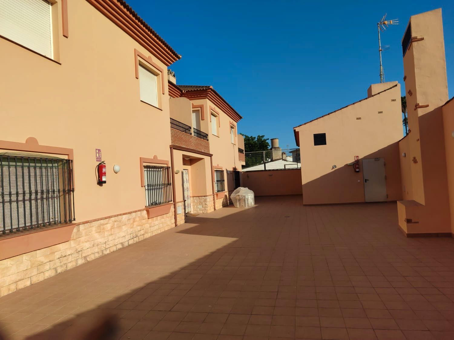 Vista exterior de Dúplex en venda en Pizarra amb Aire condicionat, Terrassa i Traster