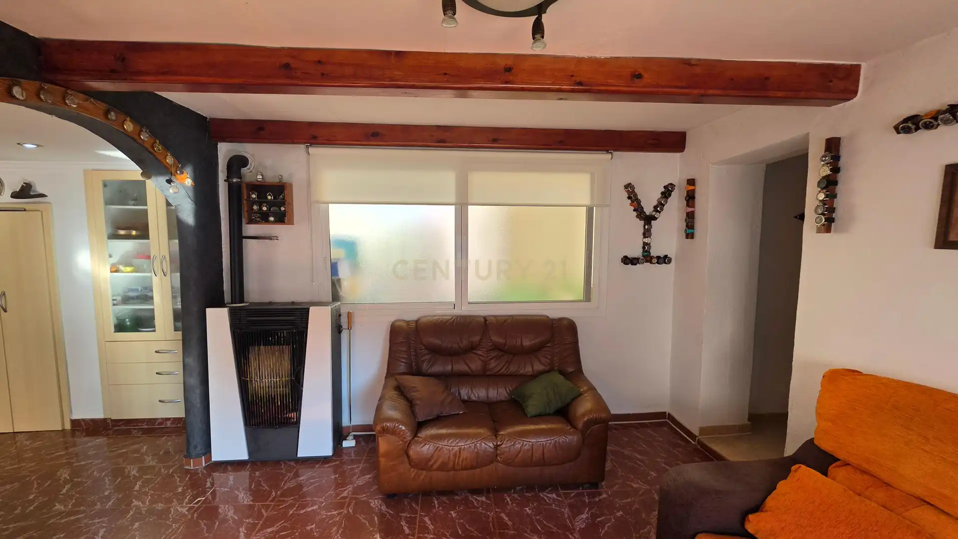 Sala d'estar de Casa adosada en venda en Gátova amb Forn, Microones i Balcó