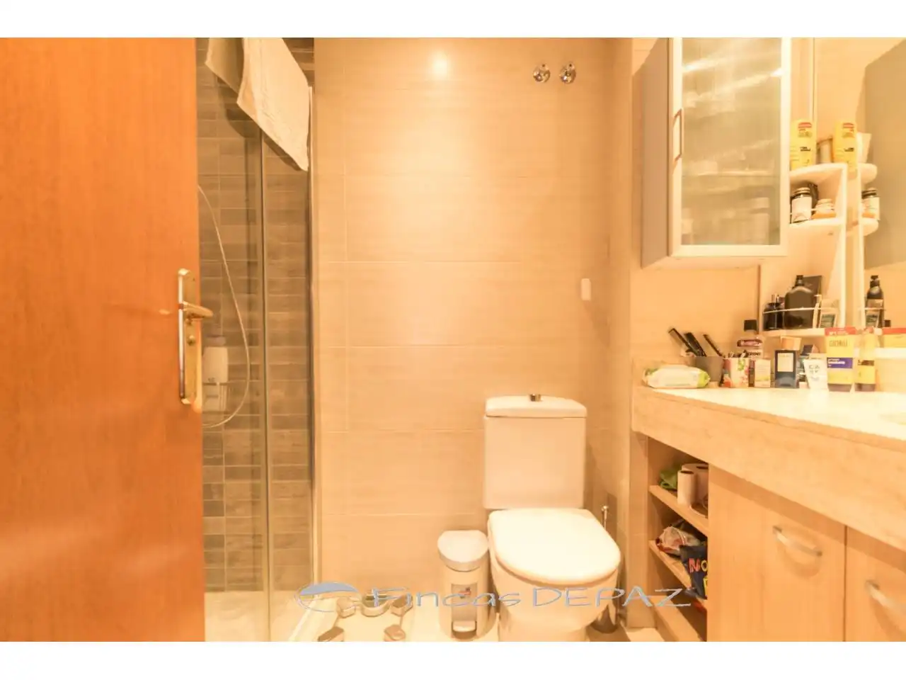Bathroom of Flat for sale in Castelldefels  with Air Conditioner, Heating and Parquet flooring