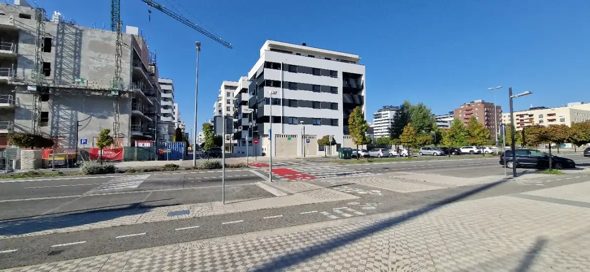 Local comercial de lloguer a Calle Valle de Egüés 2295, imagen 7