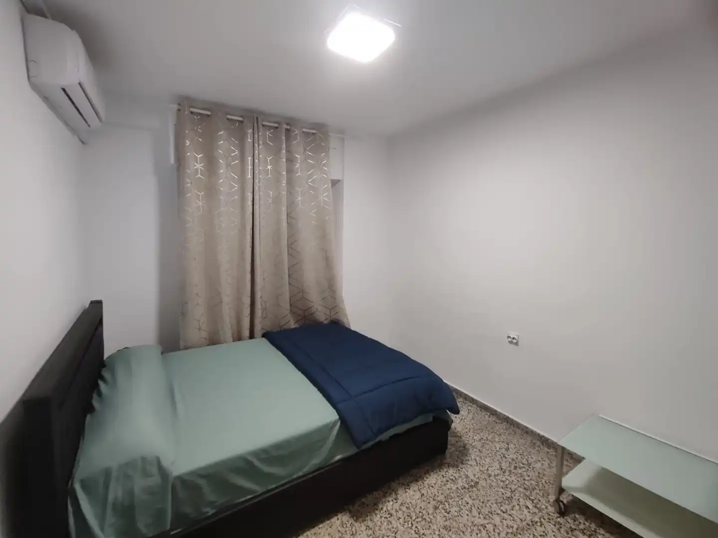 Bedroom of Flat for sale in Alicante / Alacant  with Furnished