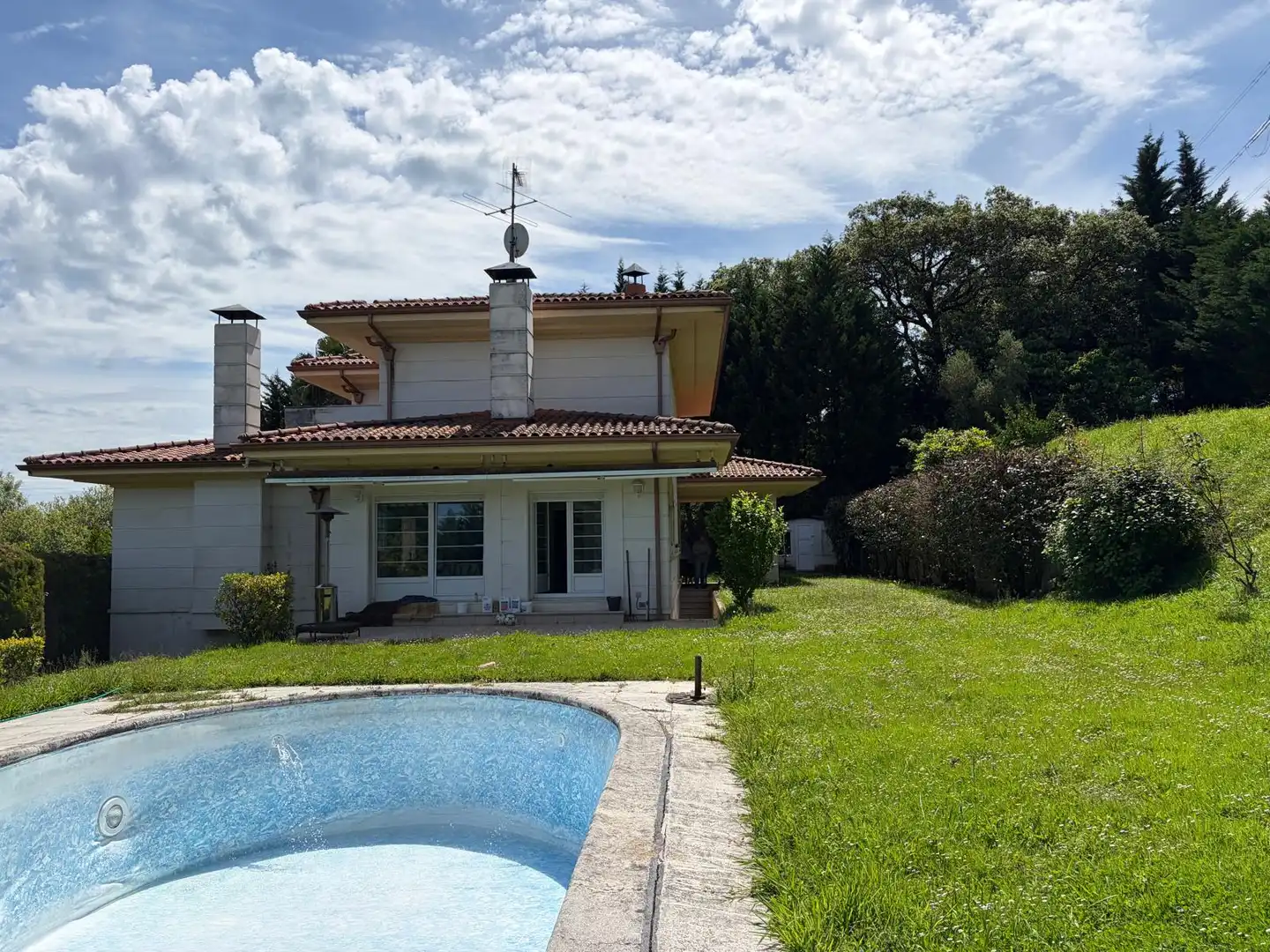 Jardín de Casa o chalet en venta en Mungia con Jardín privado, Trastero y Piscina