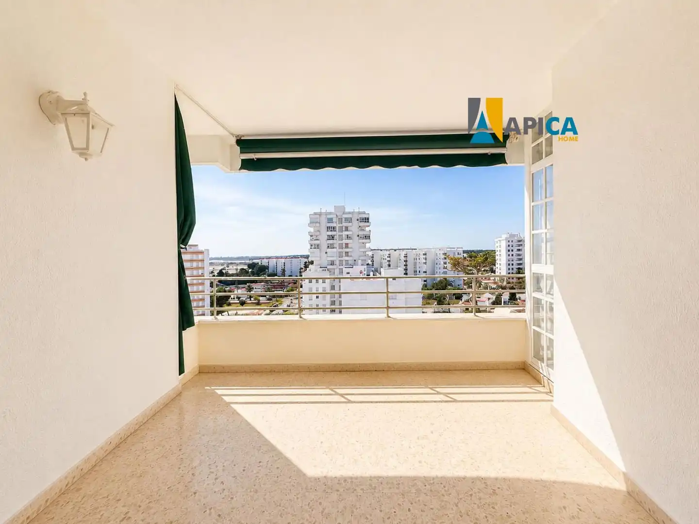 Terraza de Piso en venta en El Puerto de Santa María con Aire acondicionado y Terraza