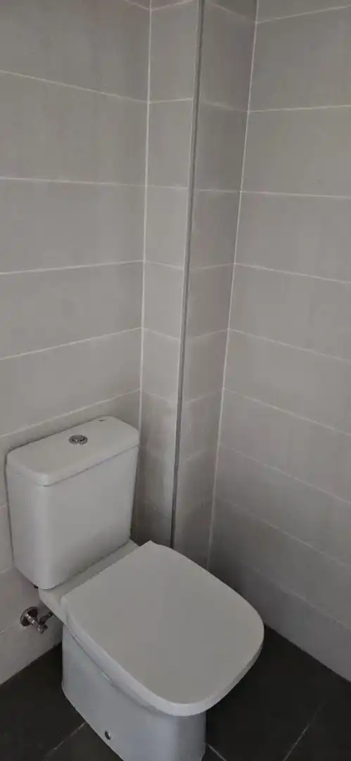 Bathroom of Ground floor for sale in Benalmádena  with Air Conditioner, Terrace and Community pool