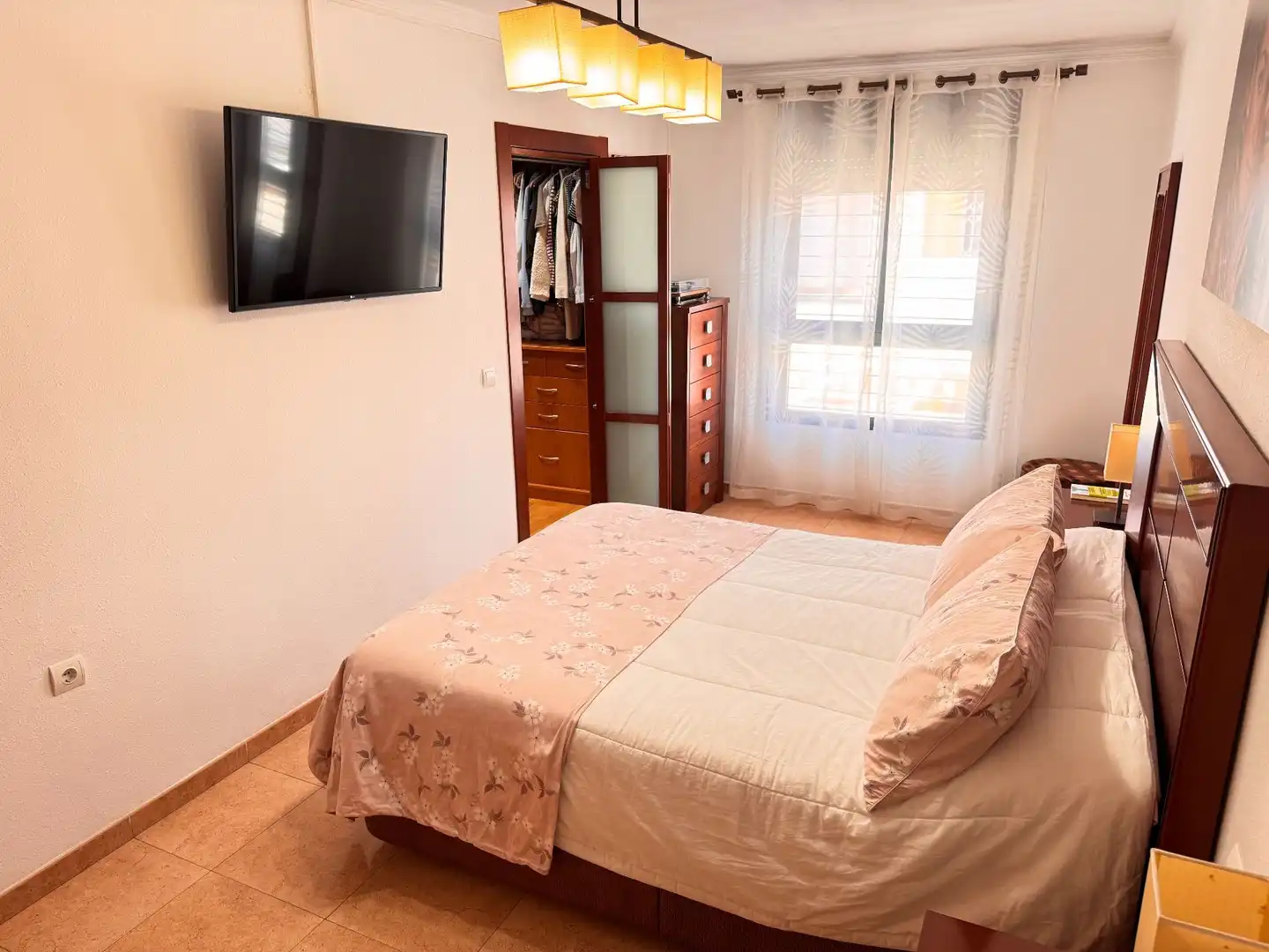 Dormitori de Casa adosada en venda en Roquetas de Mar amb Aire condicionat i Traster