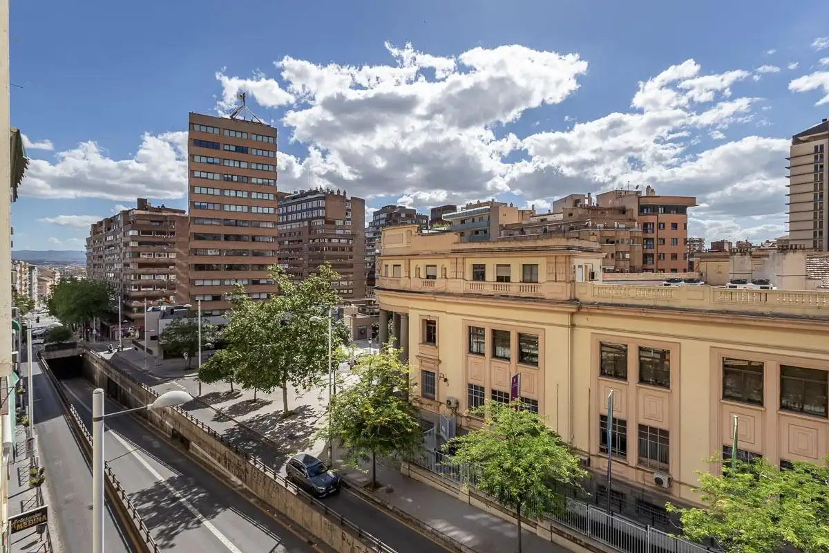 Pis amb terrassa en venda a Avenida de Madrid 4, imagen 2
