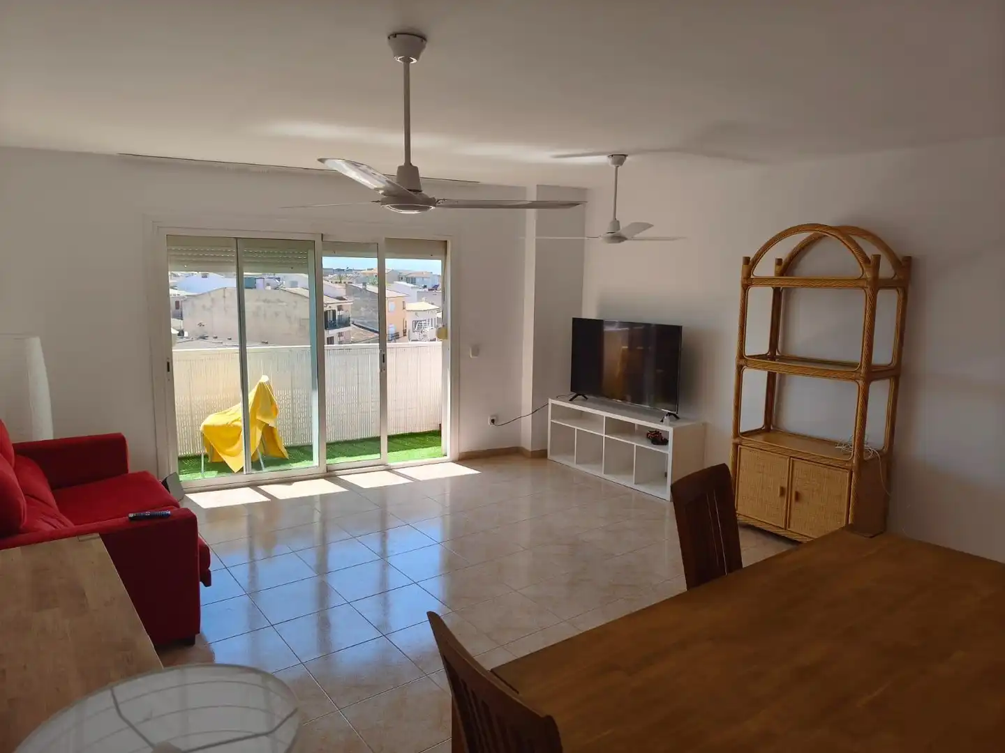 Wohnzimmer von Wohnung zur Miete in Muro