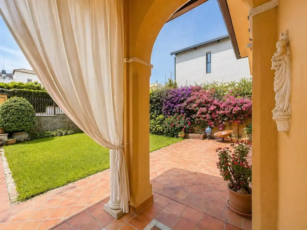 Terrassa de Casa o xalet en venda en Córdoba amb Jardí privat, Terrassa i Traster